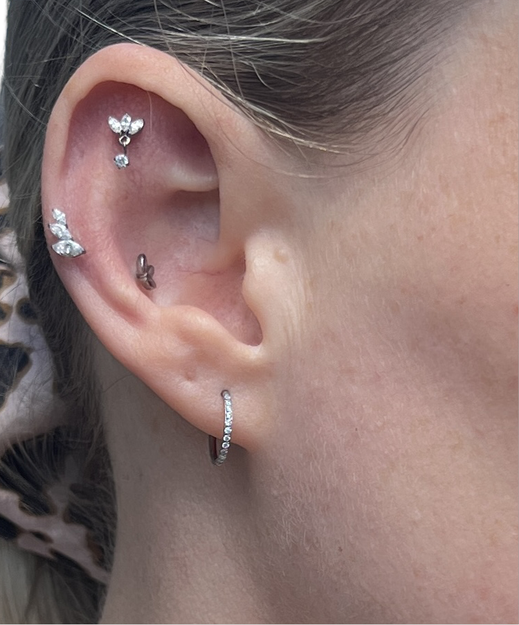 Lotus Flower Dangle CZ Titanium Labret